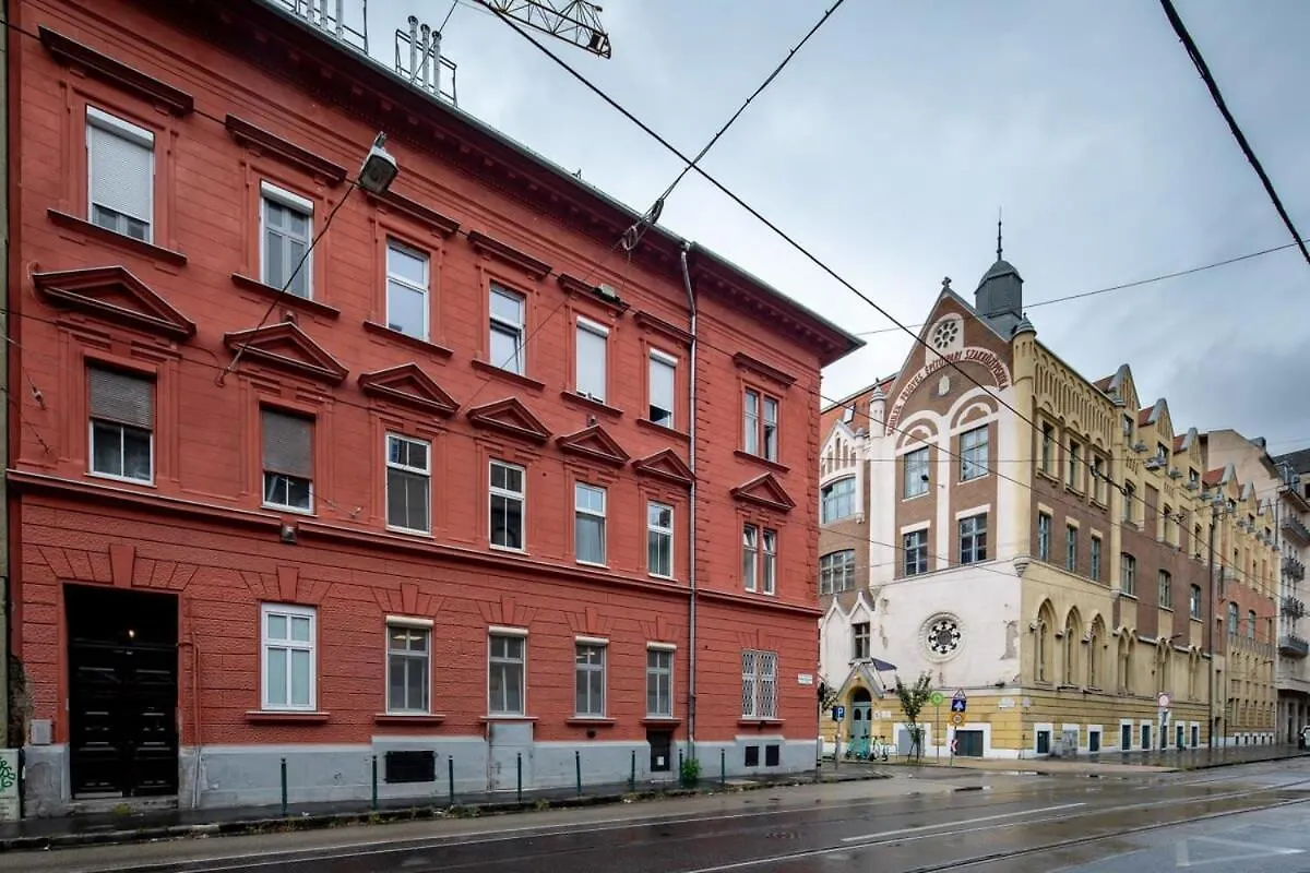 Modern Retreat For 8 Guests Lägenhet Budapest