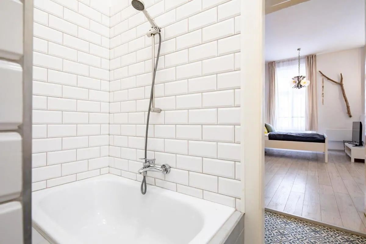 Modern Retreat For 8 Guests Lägenhet Budapest